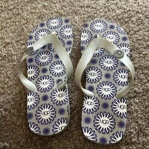 Uggs Flip flops
